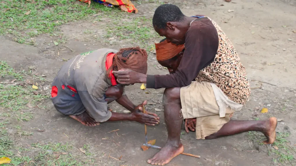 Batwa making fire Batwa people